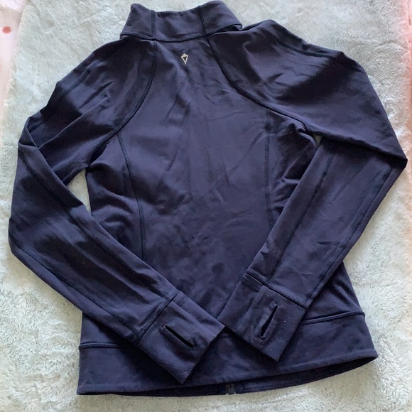 Ivivva zip up athletic sweater - Picture 3 of 4